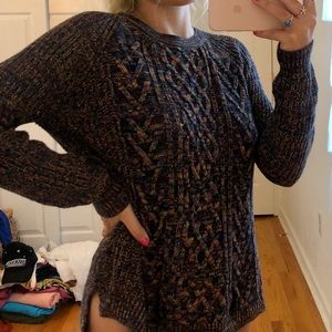 blue rainbow sweater🌈